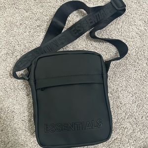 ESSENTIALS Fashion Brand Shoulder Bag Portable Cross Body Luxury Design Bag